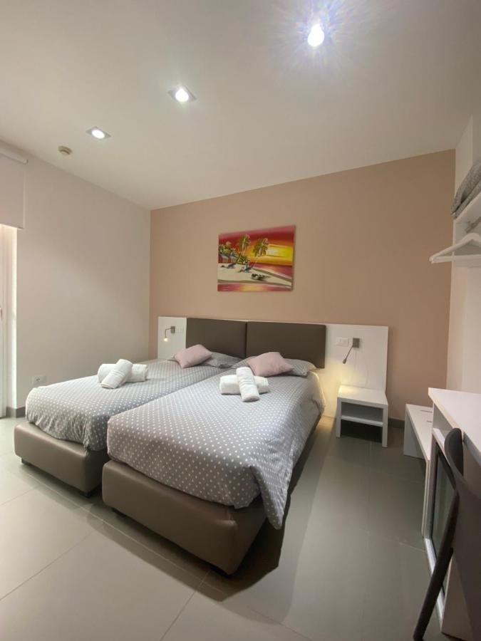 Hotel Aurora & Appartamenti Torbole Sul Garda Eksteriør bilde