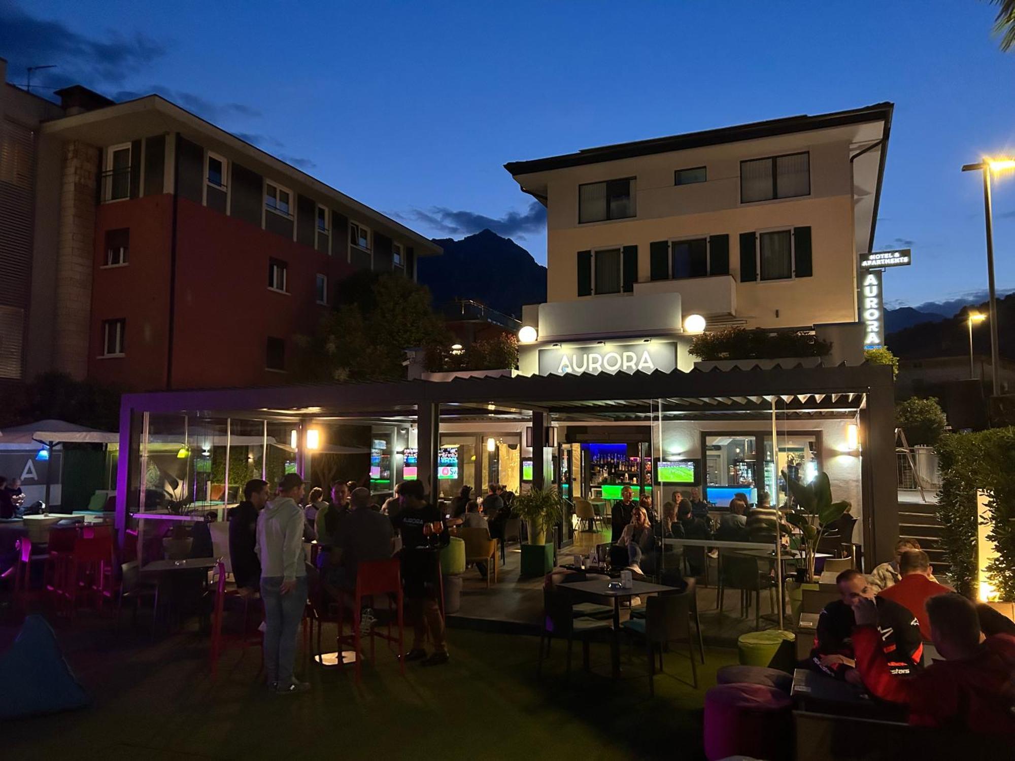 Hotel Aurora & Appartamenti Torbole Sul Garda Eksteriør bilde